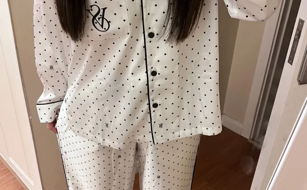 求助 维密热门睡衣4选一