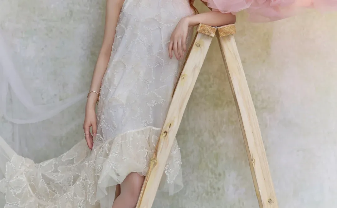 黄霄云肉丝美腿