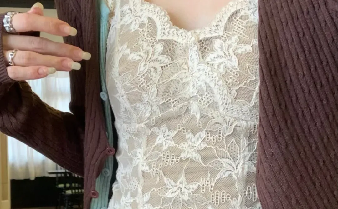 我宣布这件鱼骨吊带就是秋冬内搭的神。。。