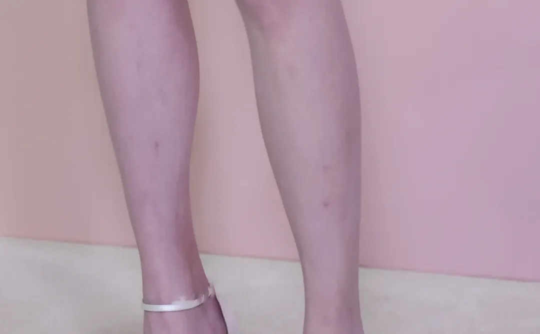 关晓彤 斐登珠宝 白裙美腿［37P+3V］