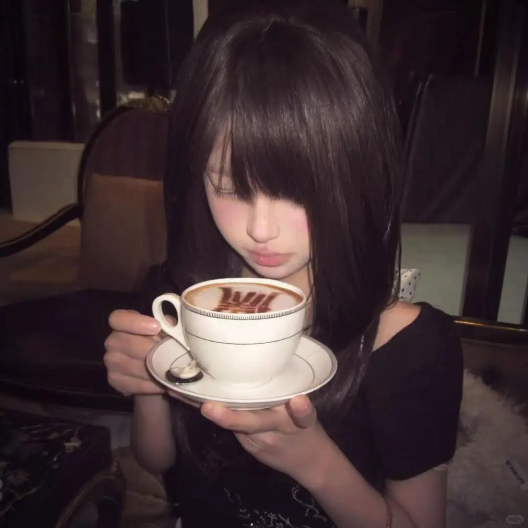 12.14复古感女頭