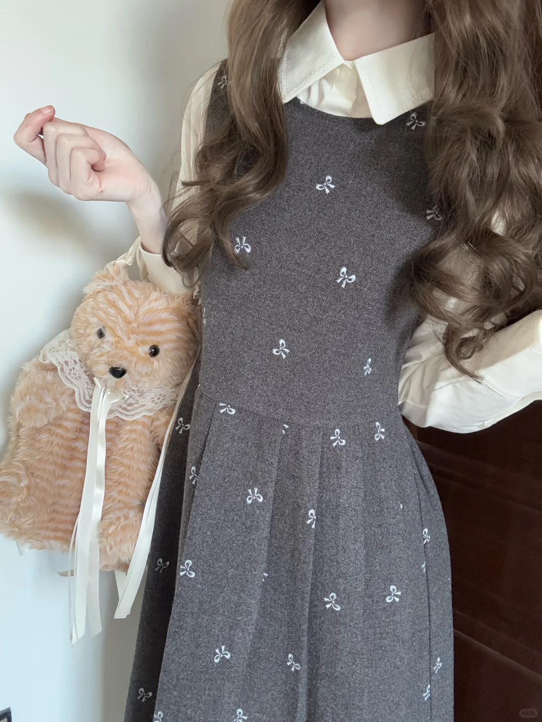 娃娃领乖乖的～