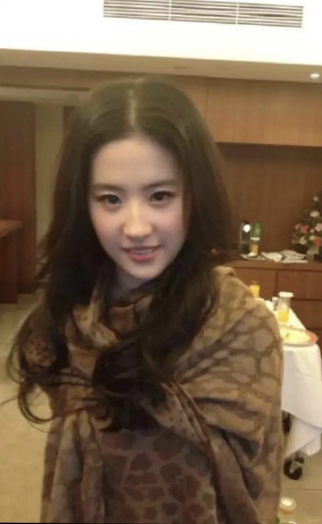 刘亦菲怎么能美成这样