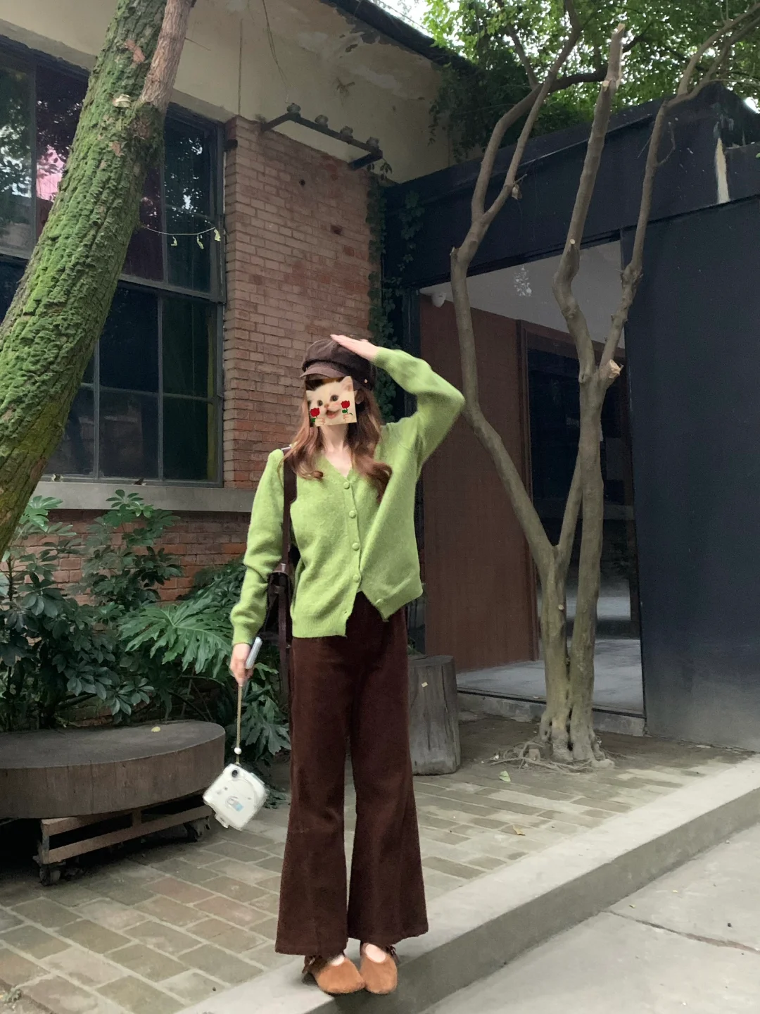 秋冬这样穿！绿棕好复古