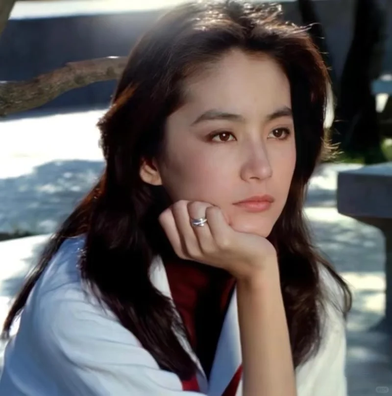 林青霞的骨相美学是英气与柔美的极致平衡