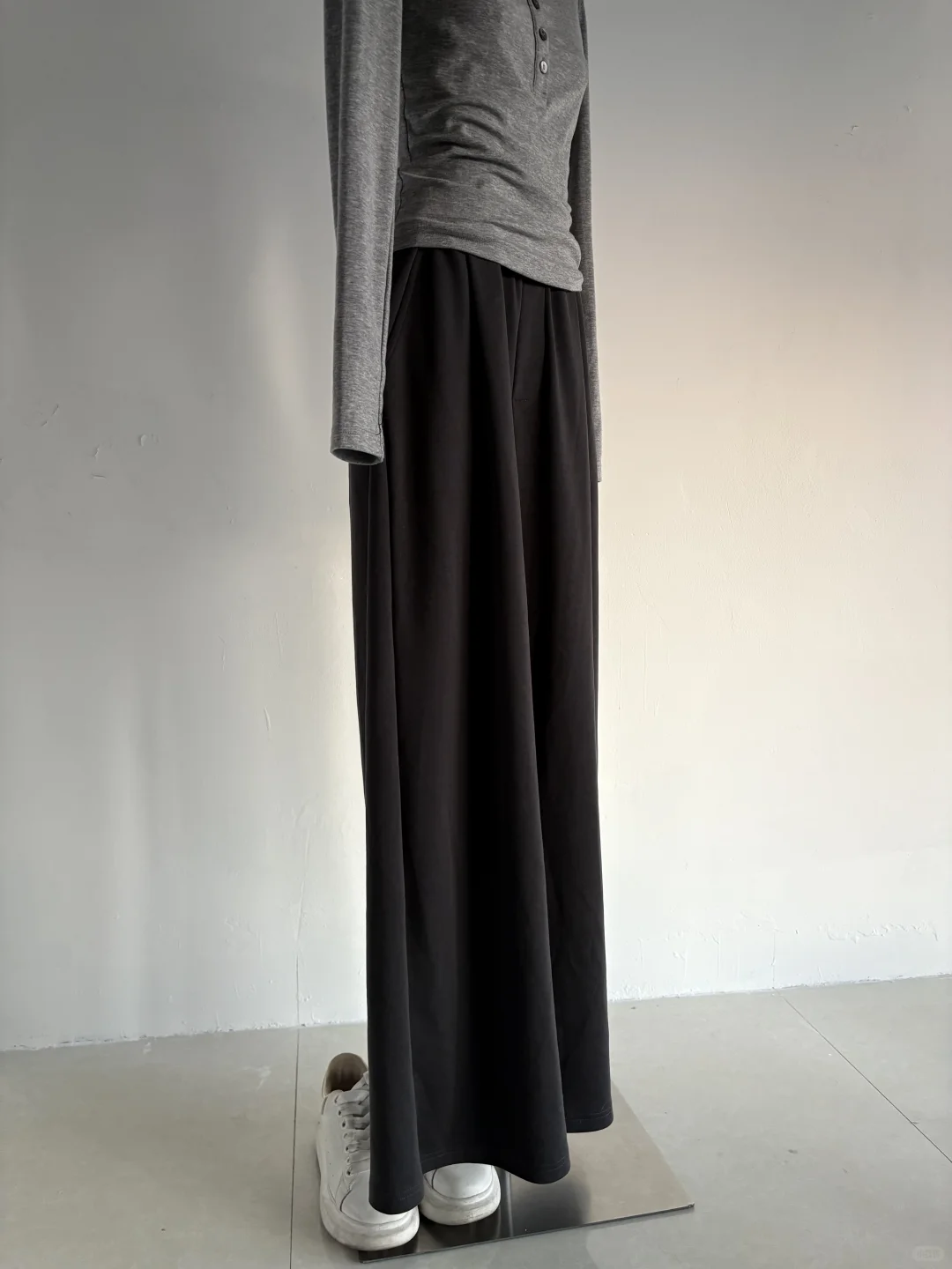 捡漏！门店在售 时尚通勤直筒宽松休闲裤女