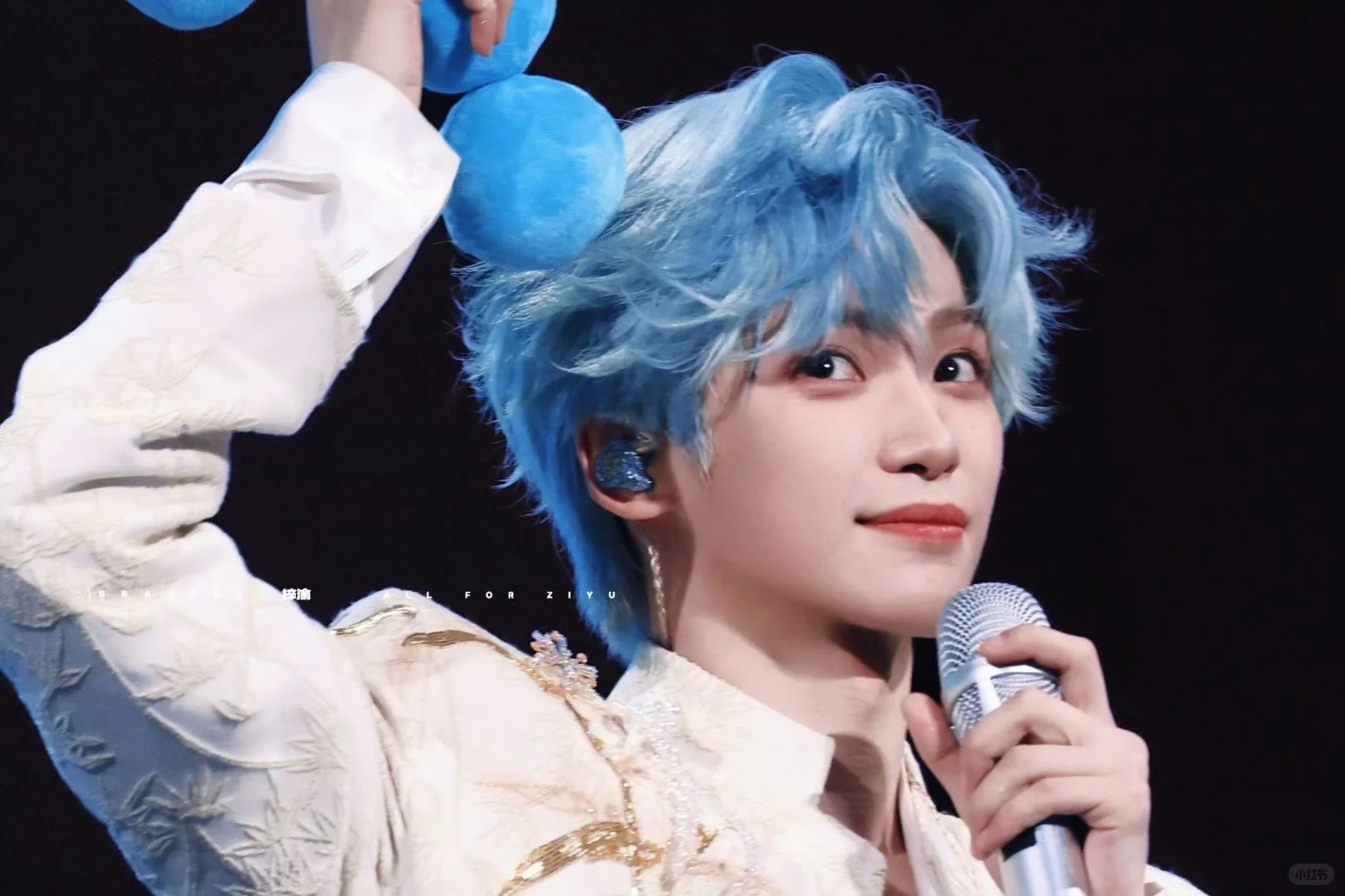 要横屏壁纸的YUNI们看过来