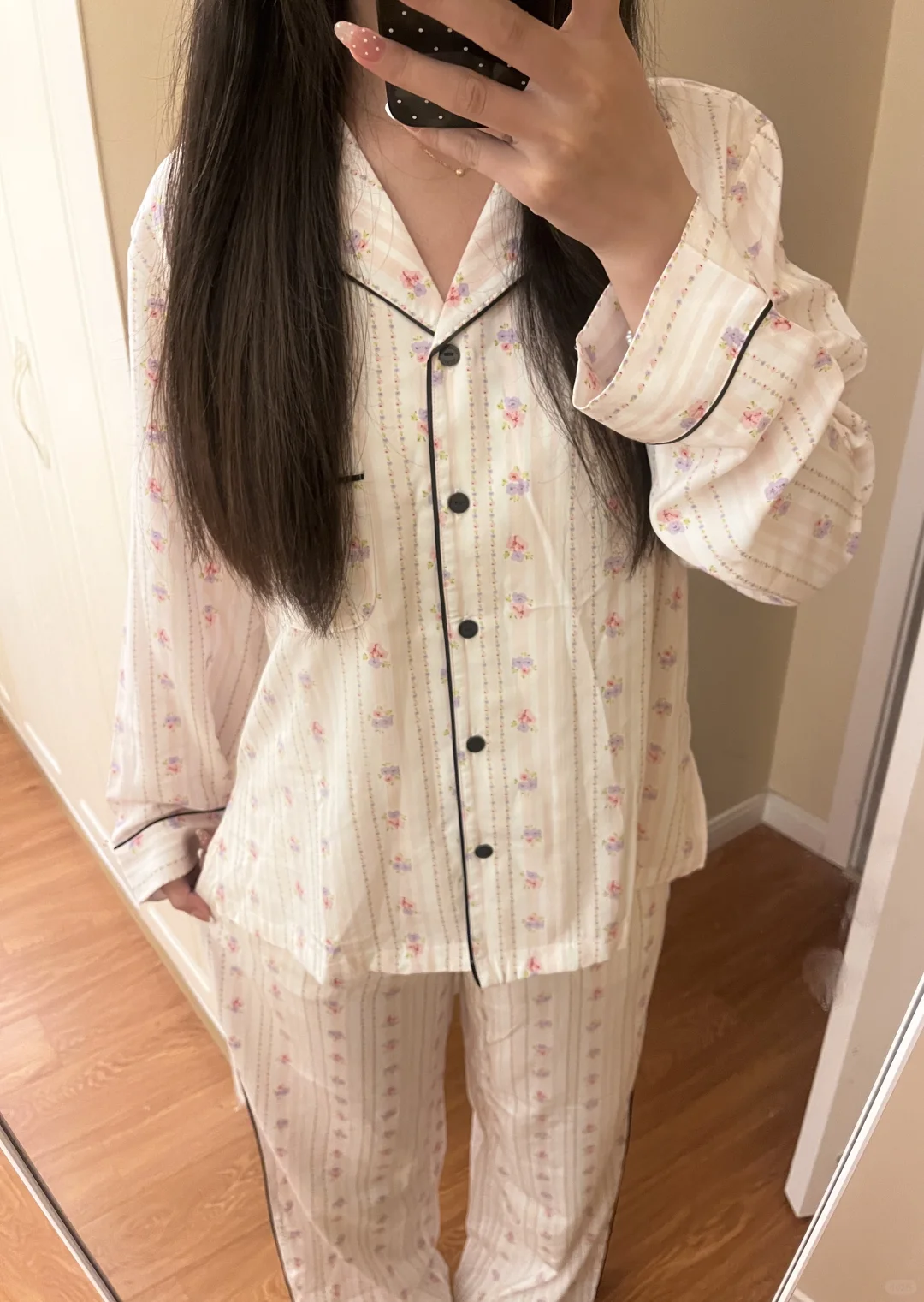 求助 维密热门睡衣4选一