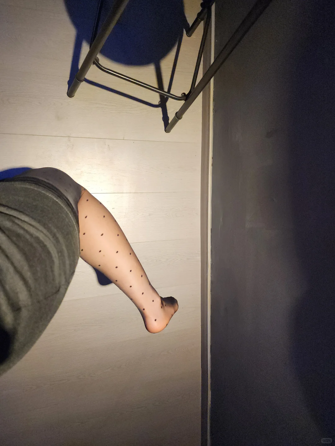 绫·云锻0.2D波点高筒袜