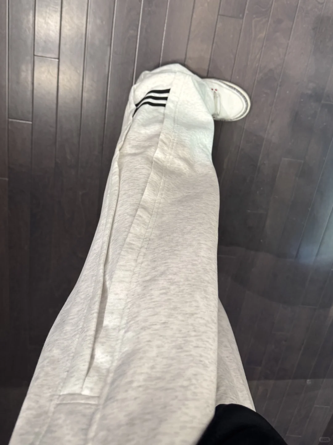 一条很帅的运动裤！！！