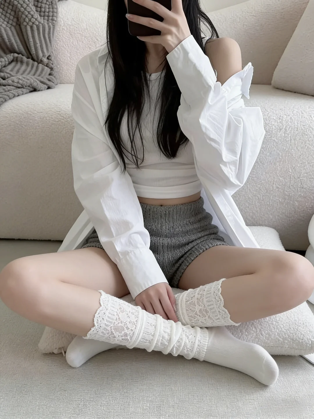 这种镂空的感觉不要太美，配毛线裤美炸了