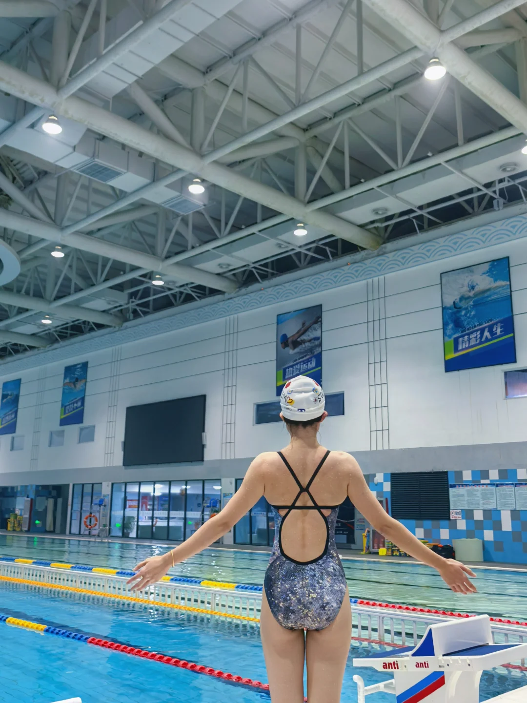 冬天不能停止游泳的原因大概就是…🏊