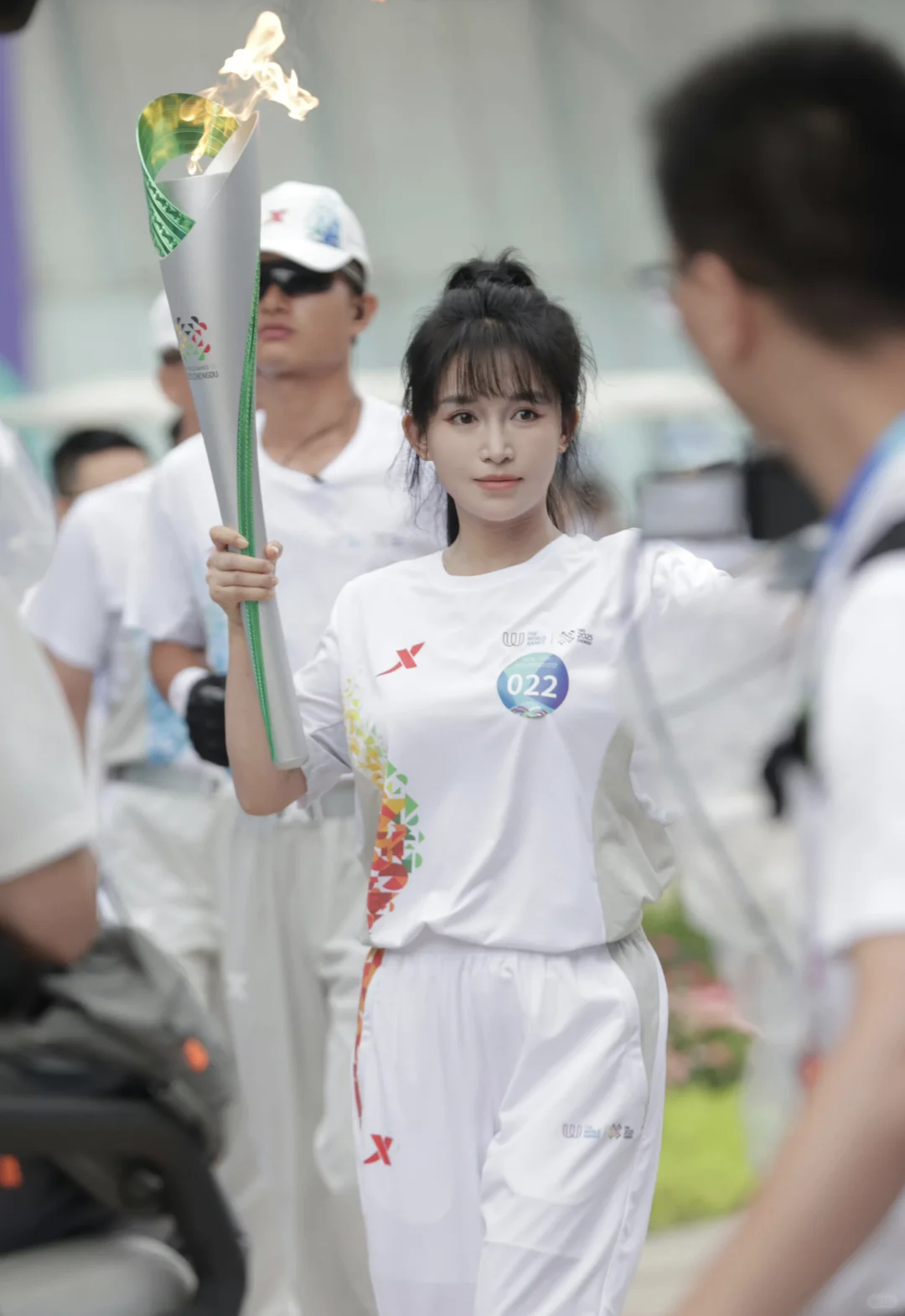 存一波李子柒的美照～