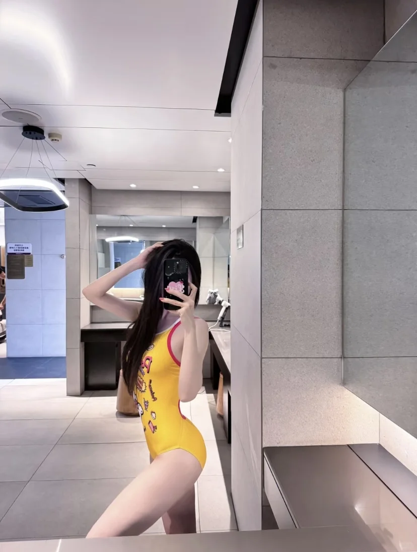 啊啊啊这个泳衣太可爱了