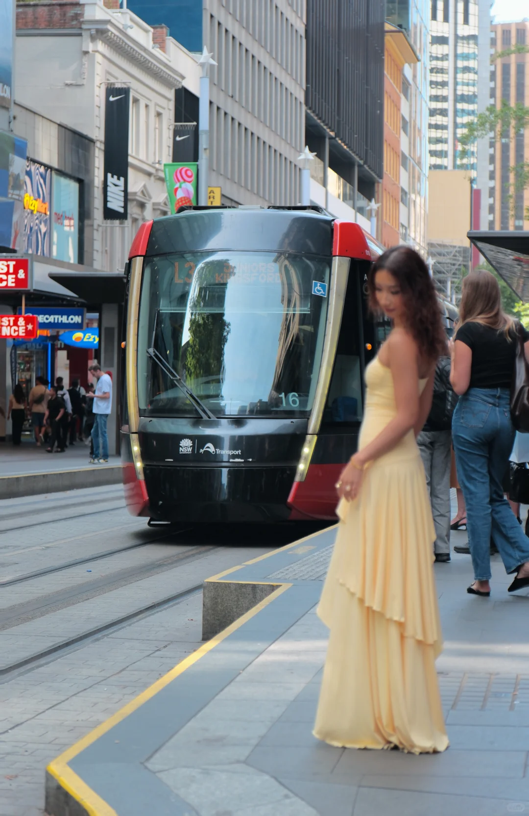 悉尼出闲置裙子