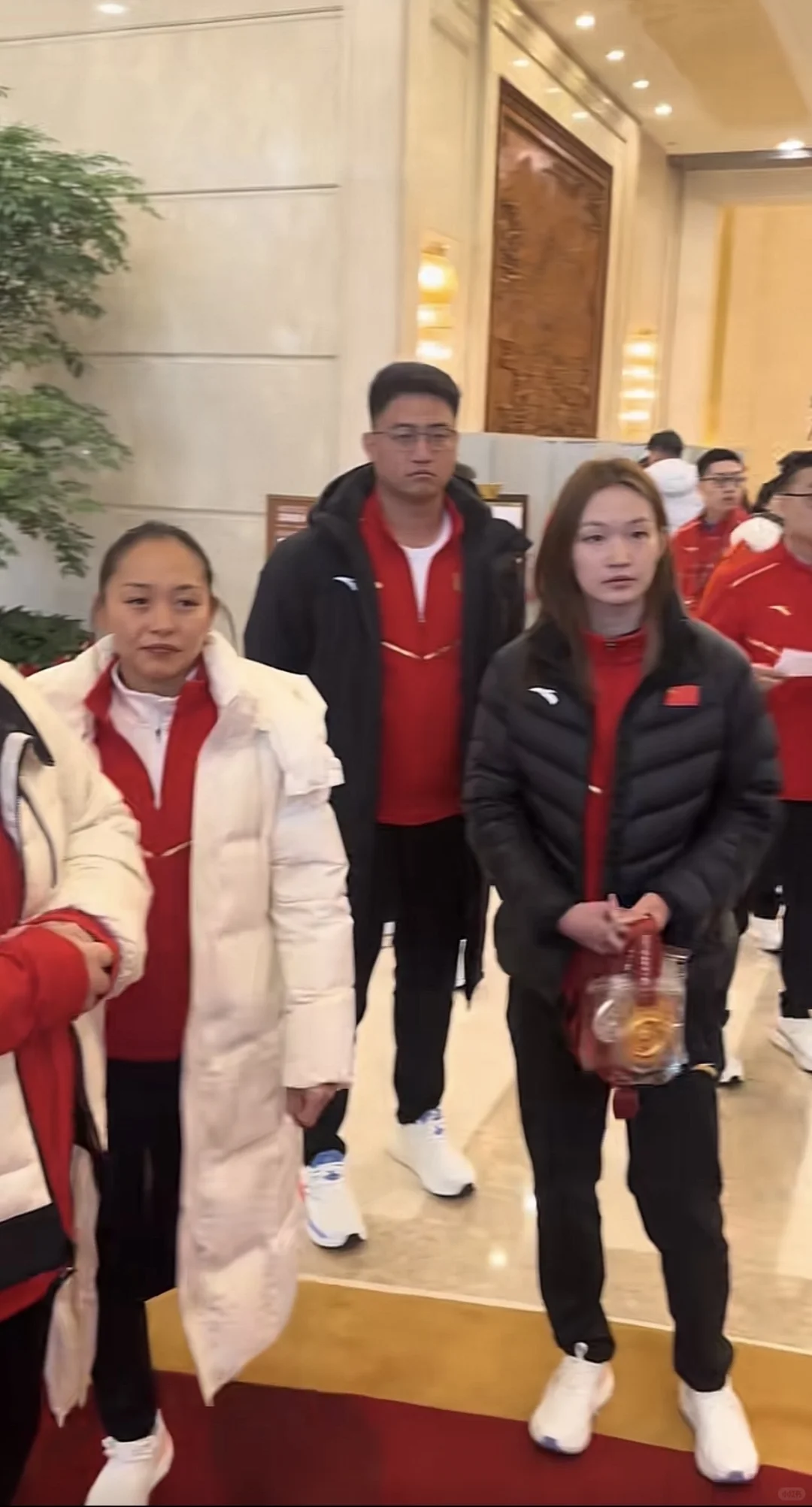 冰洁回河北冬训了，呜呜又要消失一段时间了