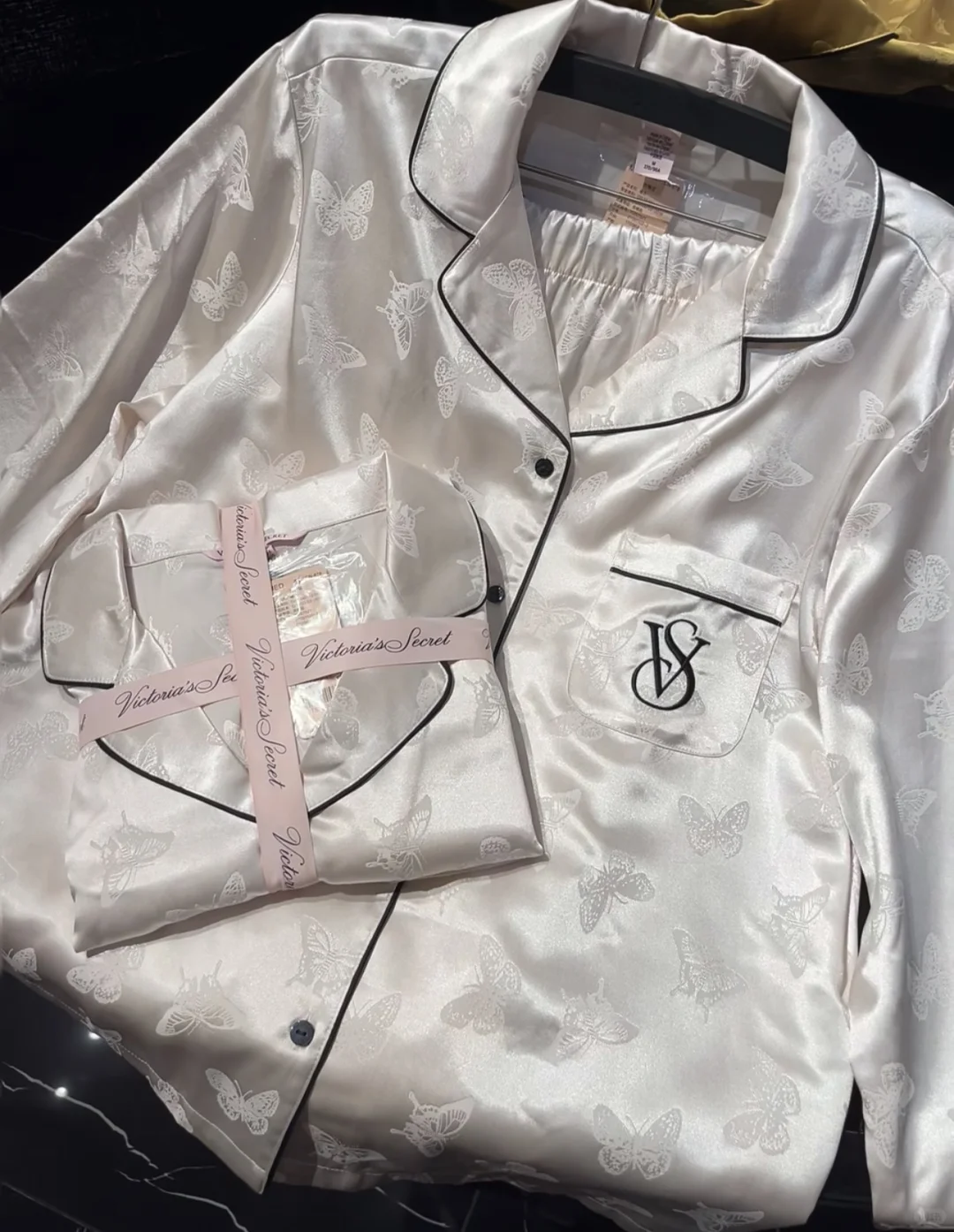 维秘月光绸三选一纠结中