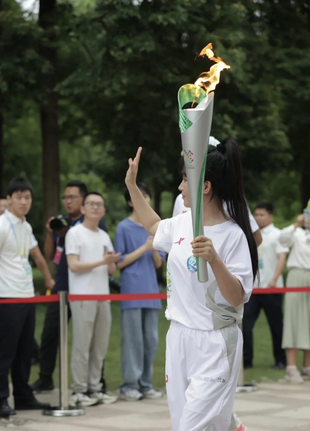 存一波李子柒的美照～