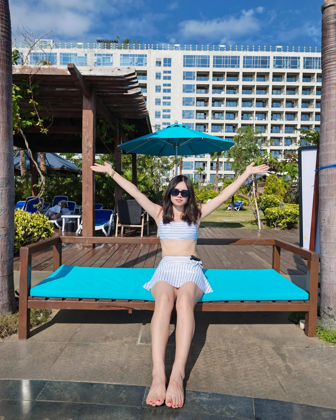 👙当泳装遇上阳光，快乐尽在不言中！