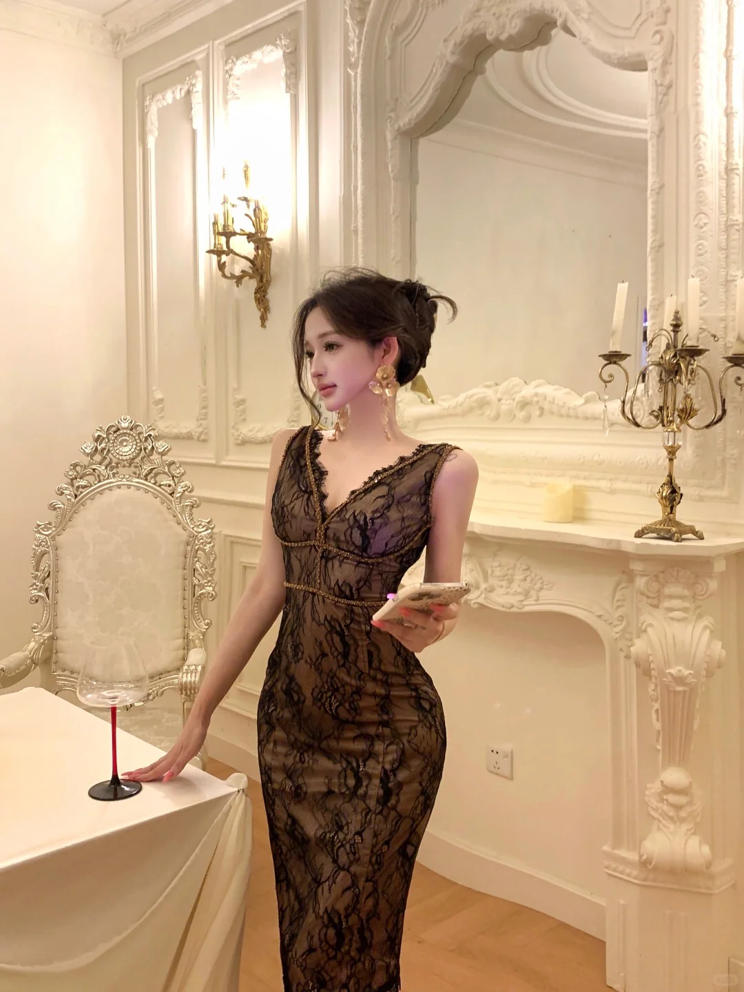 今晚的包臀裙温柔又迷人～