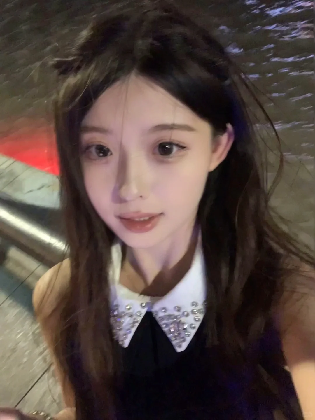 俏皮大小姐的流畅下巴 我爱了～