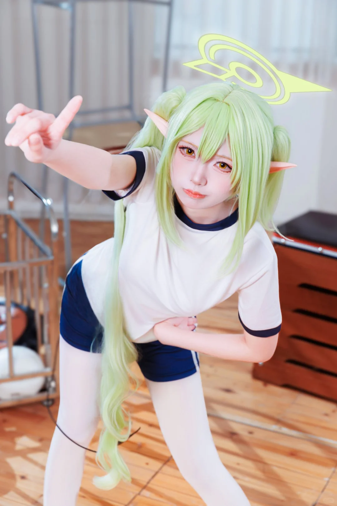 绿发精灵小学妹白丝