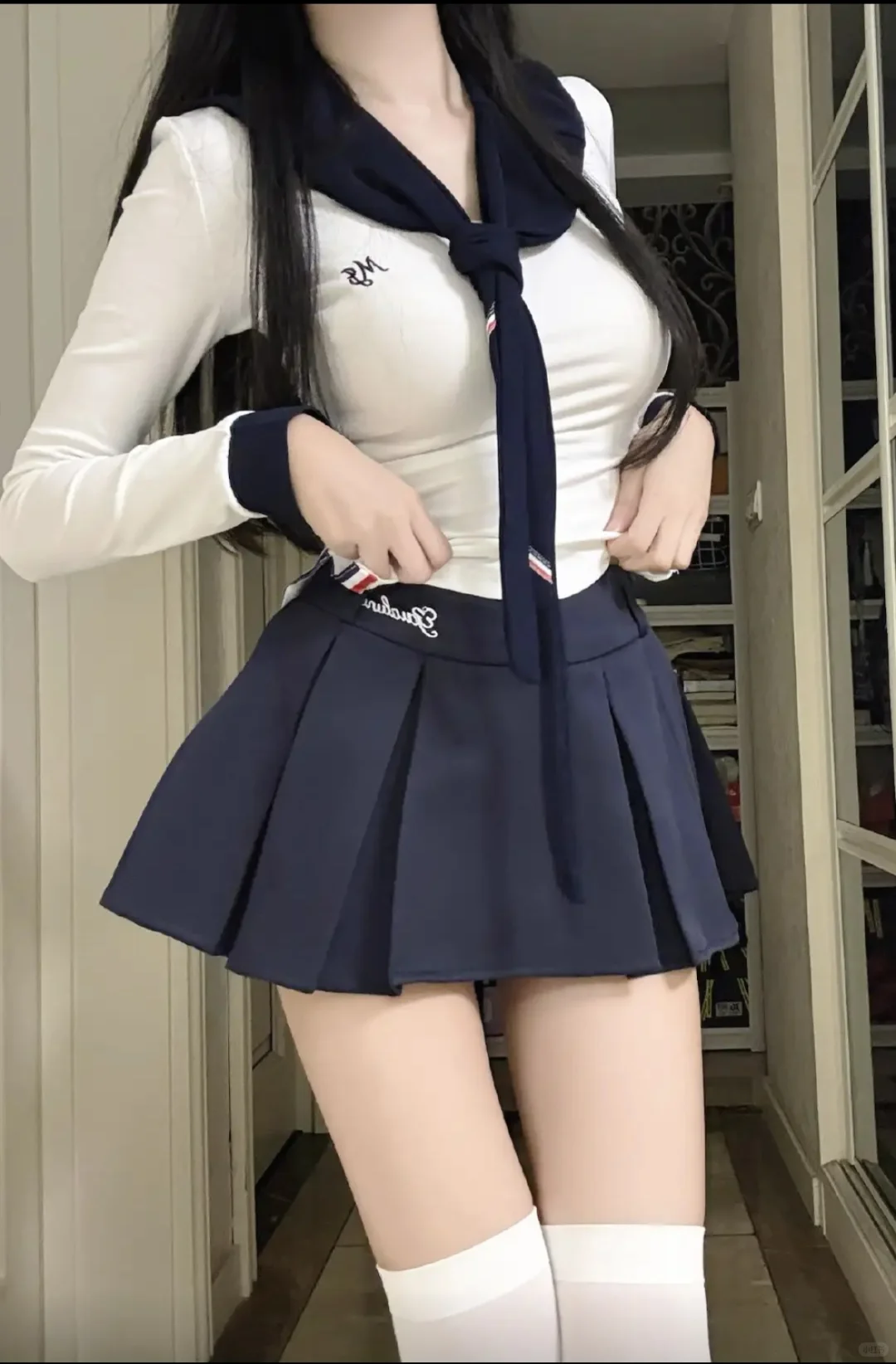 水手服+白袜=甜辣学妹buff叠满🎀