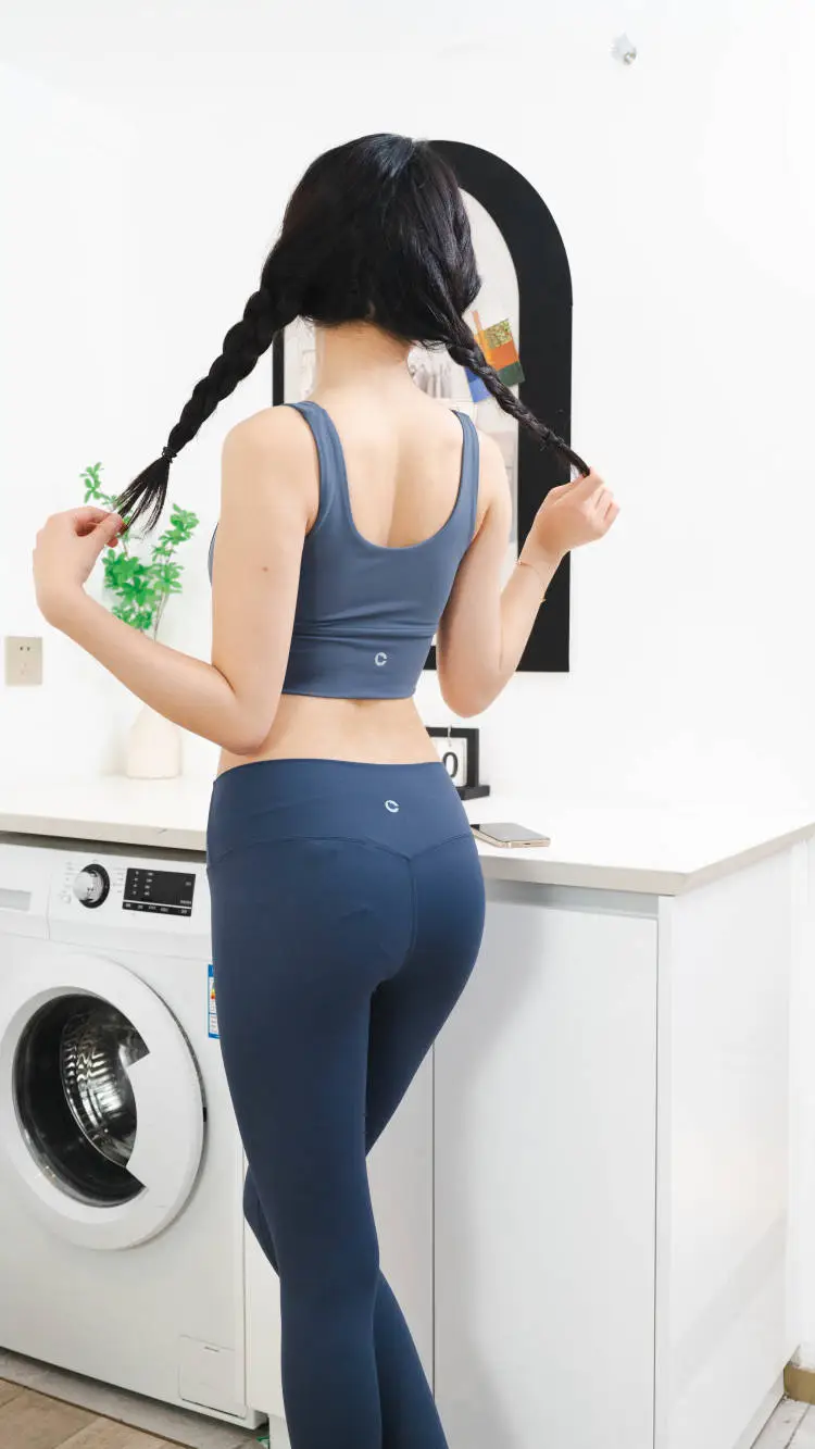 ✨修身塑型：勾勒迷人瑜伽曲线