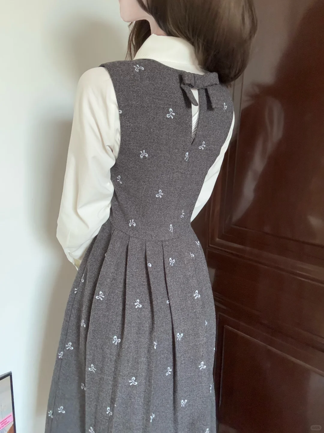 娃娃领乖乖的～