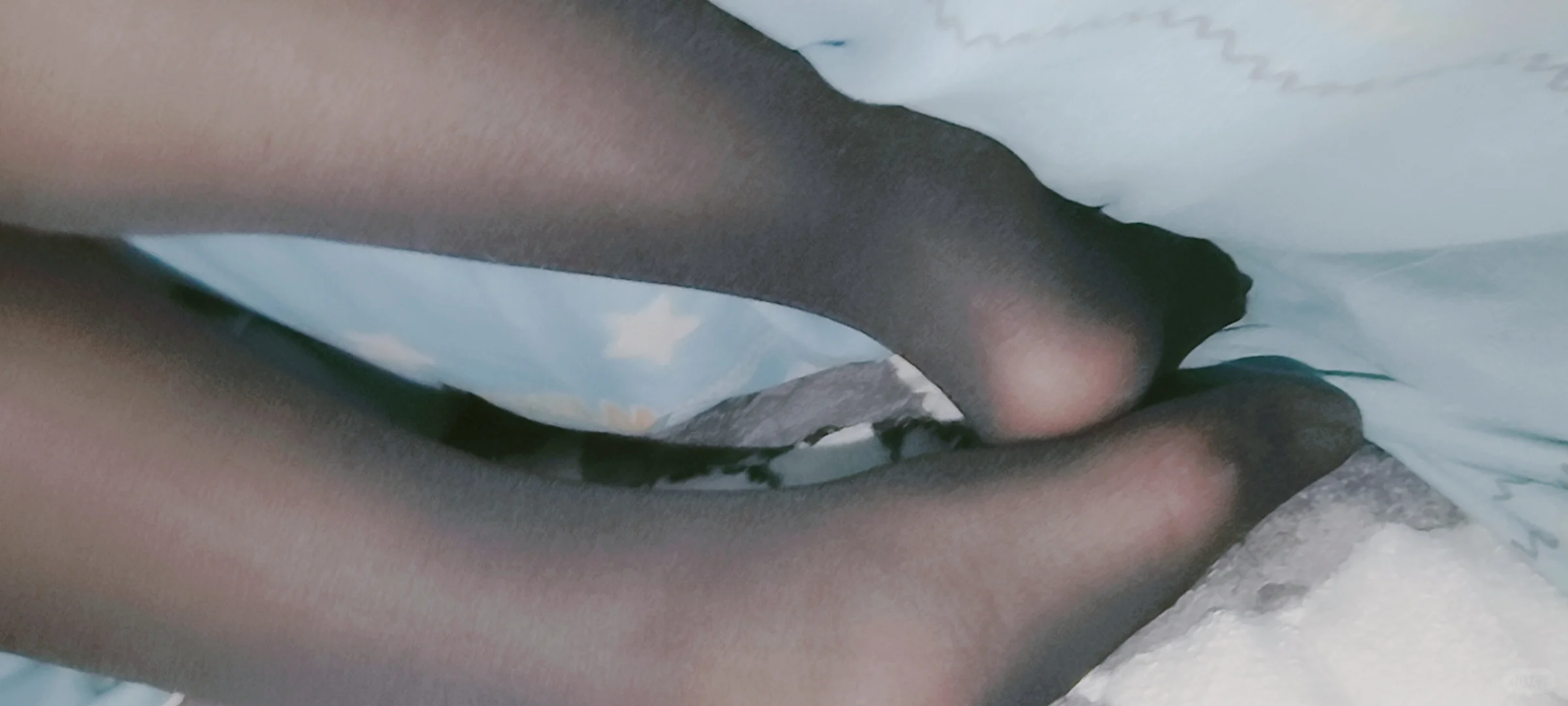 只敢躲在被窝里拍腿的小杂鱼