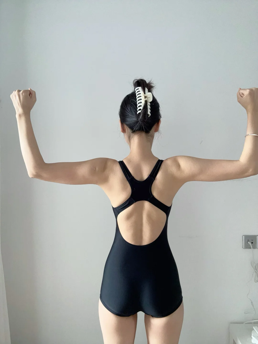 都去游泳，真的巨瘦背！！