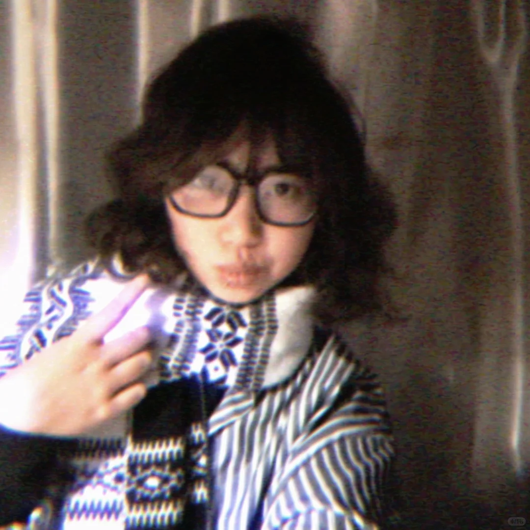 何人来教此女拍复而古之照片