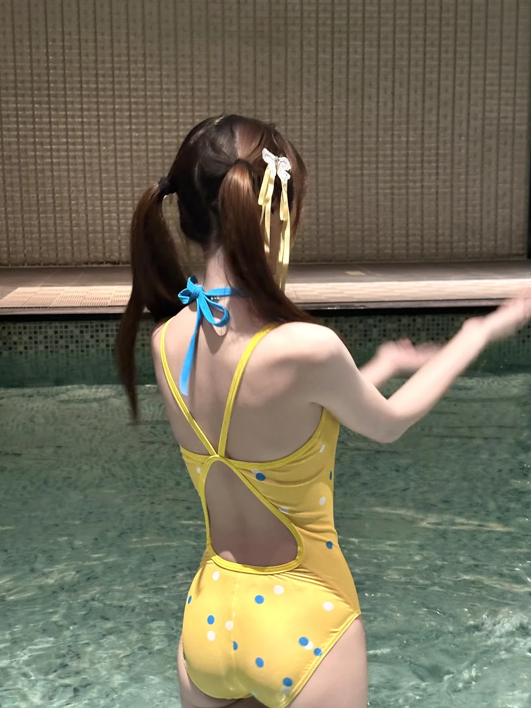甜妹日常｜一穿上泳衣就变嫩啦！！💕