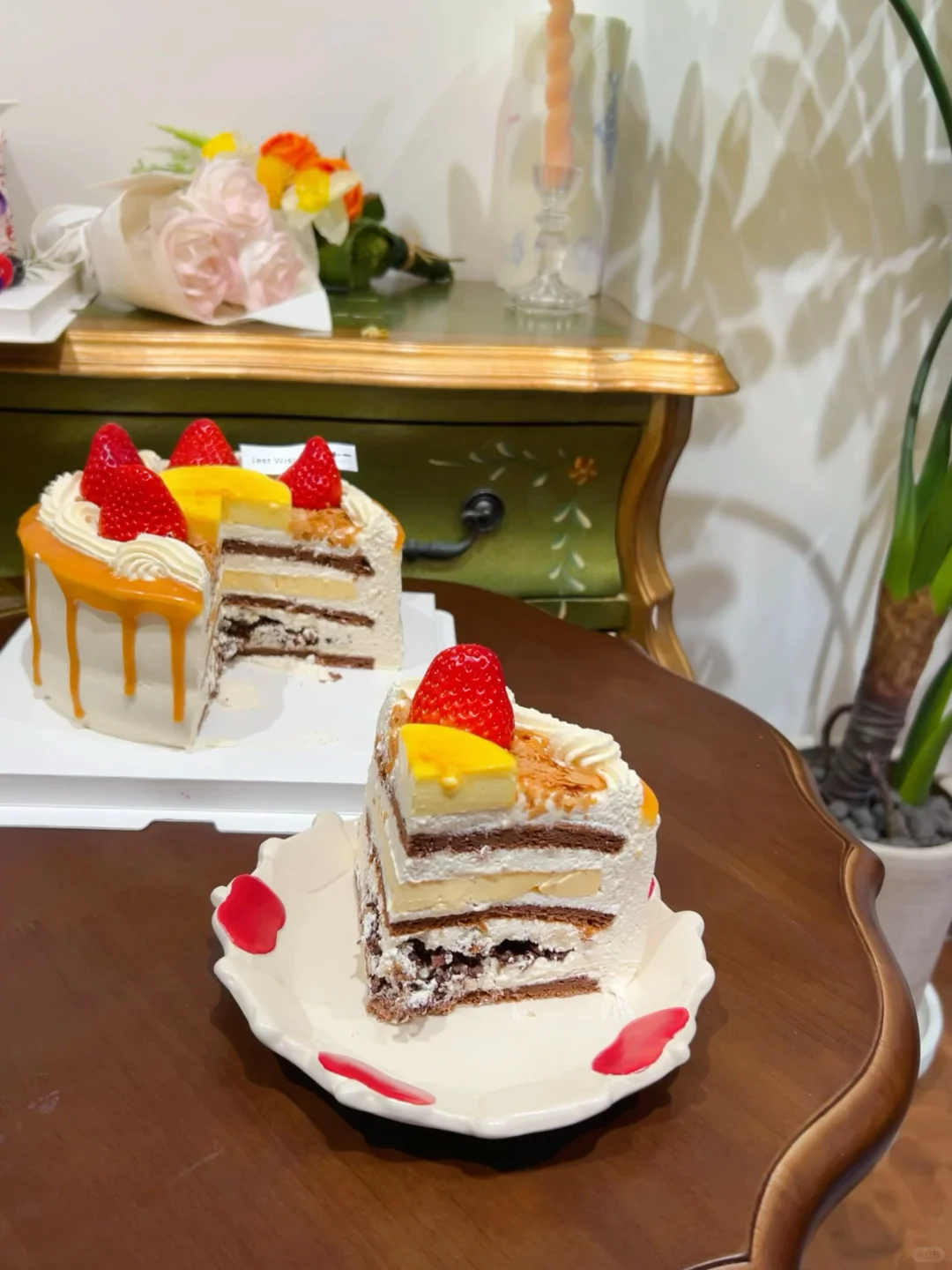 如果一个90斤美少女一次吃了10个蛋糕🎂那么