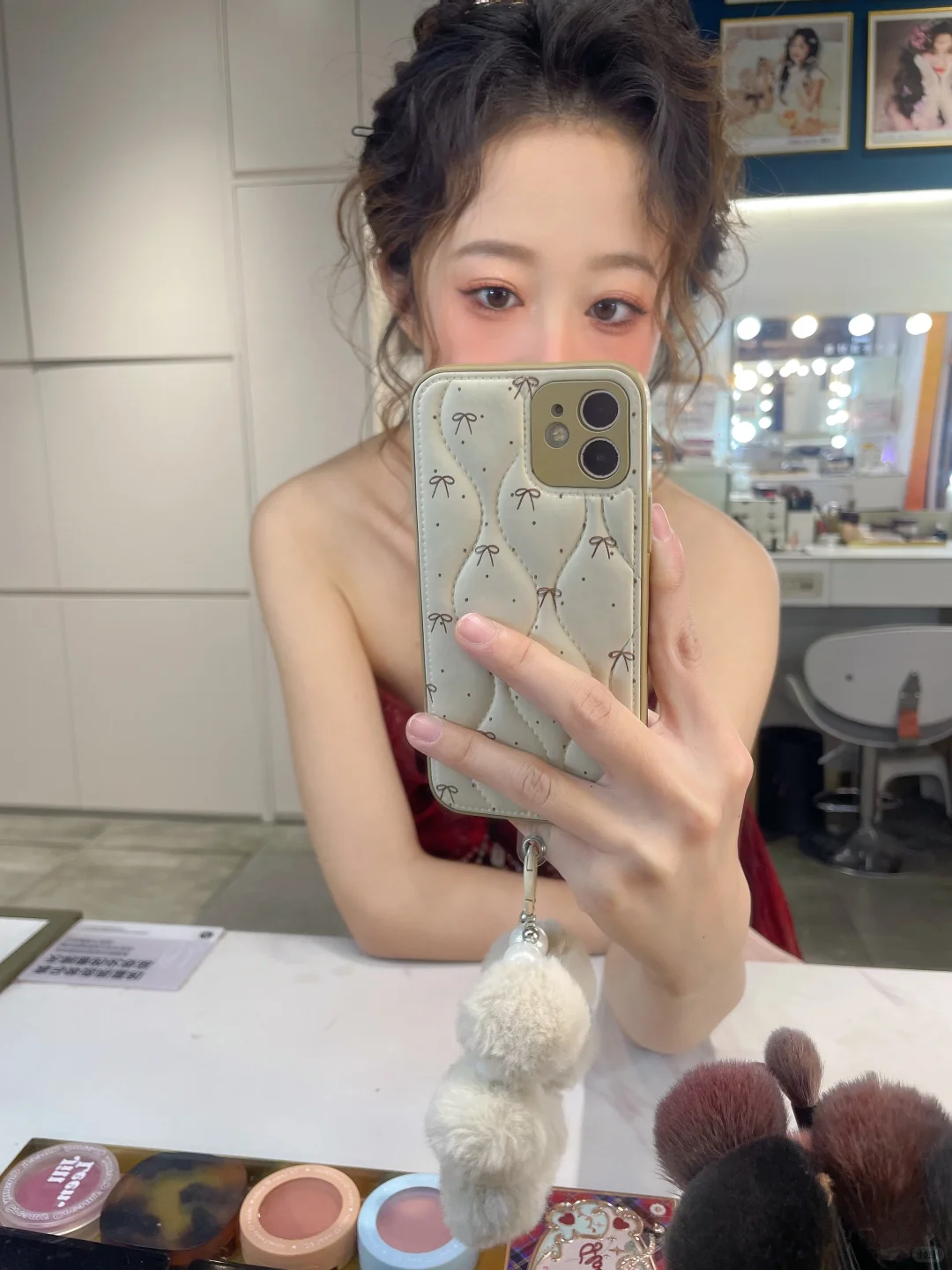 根据正片修好时间来看 只能作为生日照了