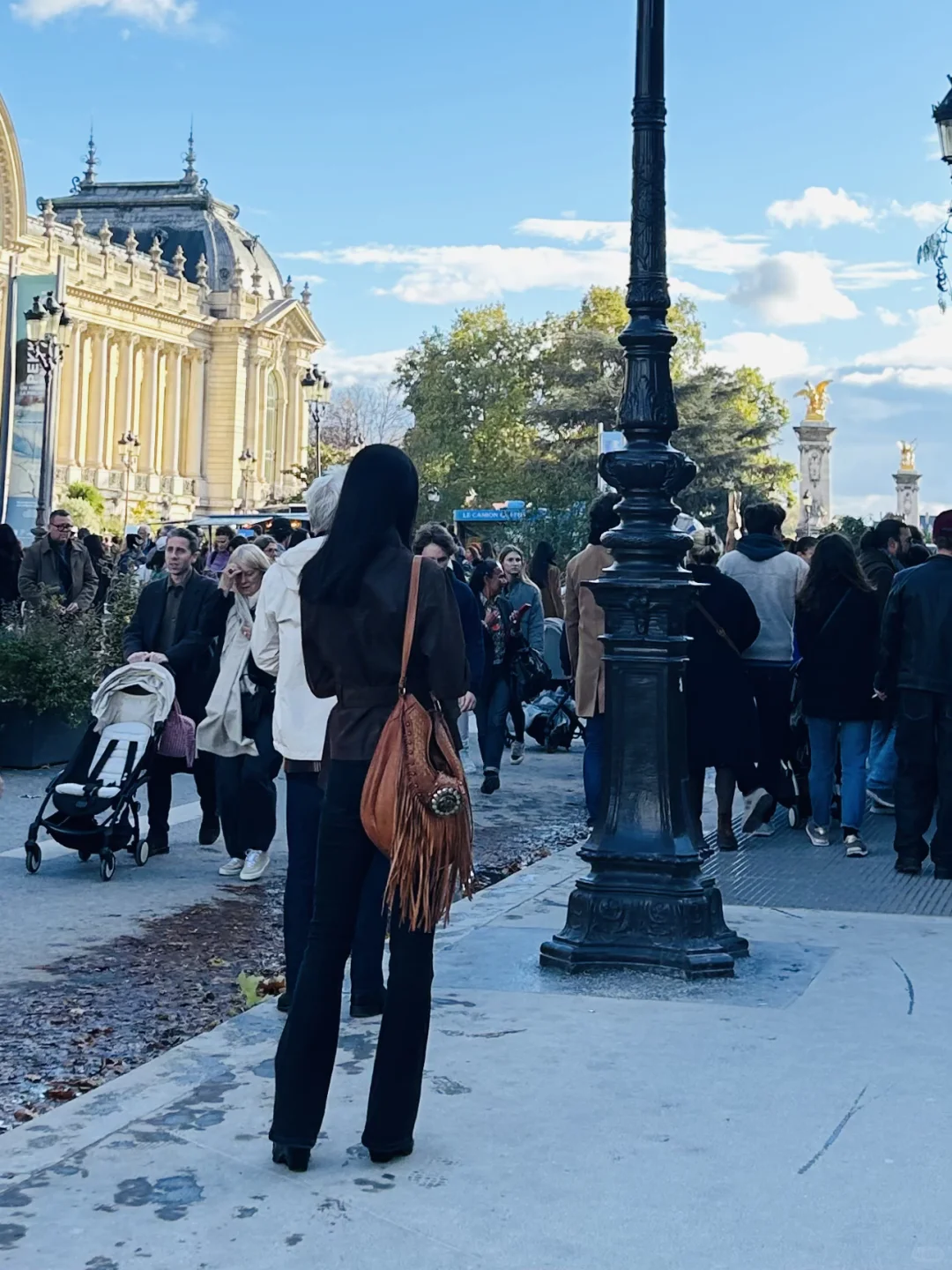 巴黎女人穿搭｜一半经典，一半自我
