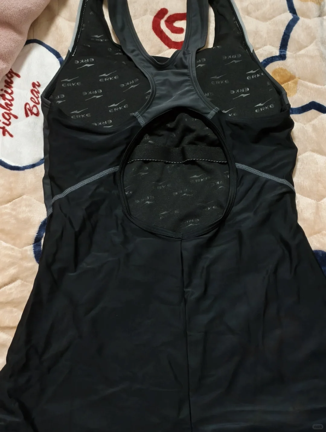 泡温泉前被种草的显身材泳衣～～～