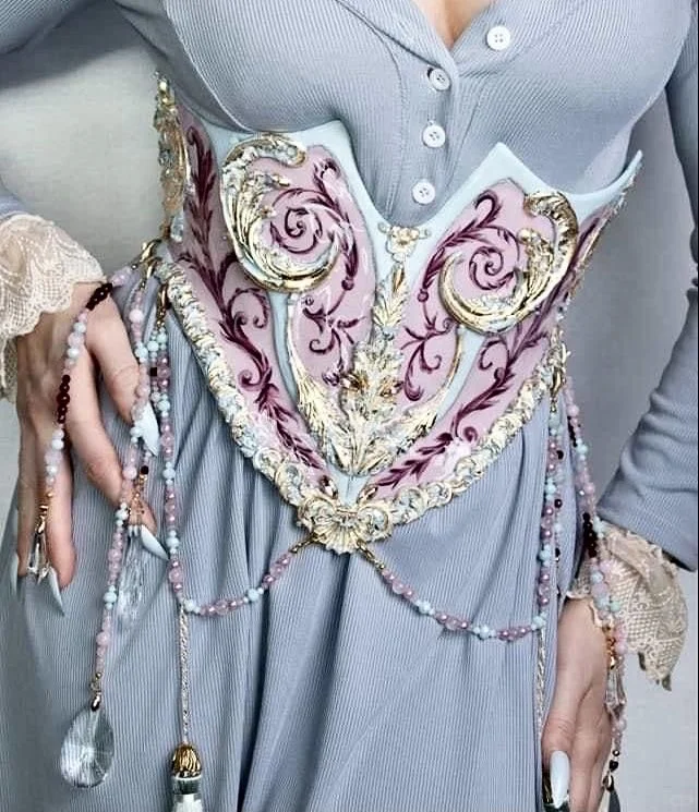 审美积累｜胸衣的多样化