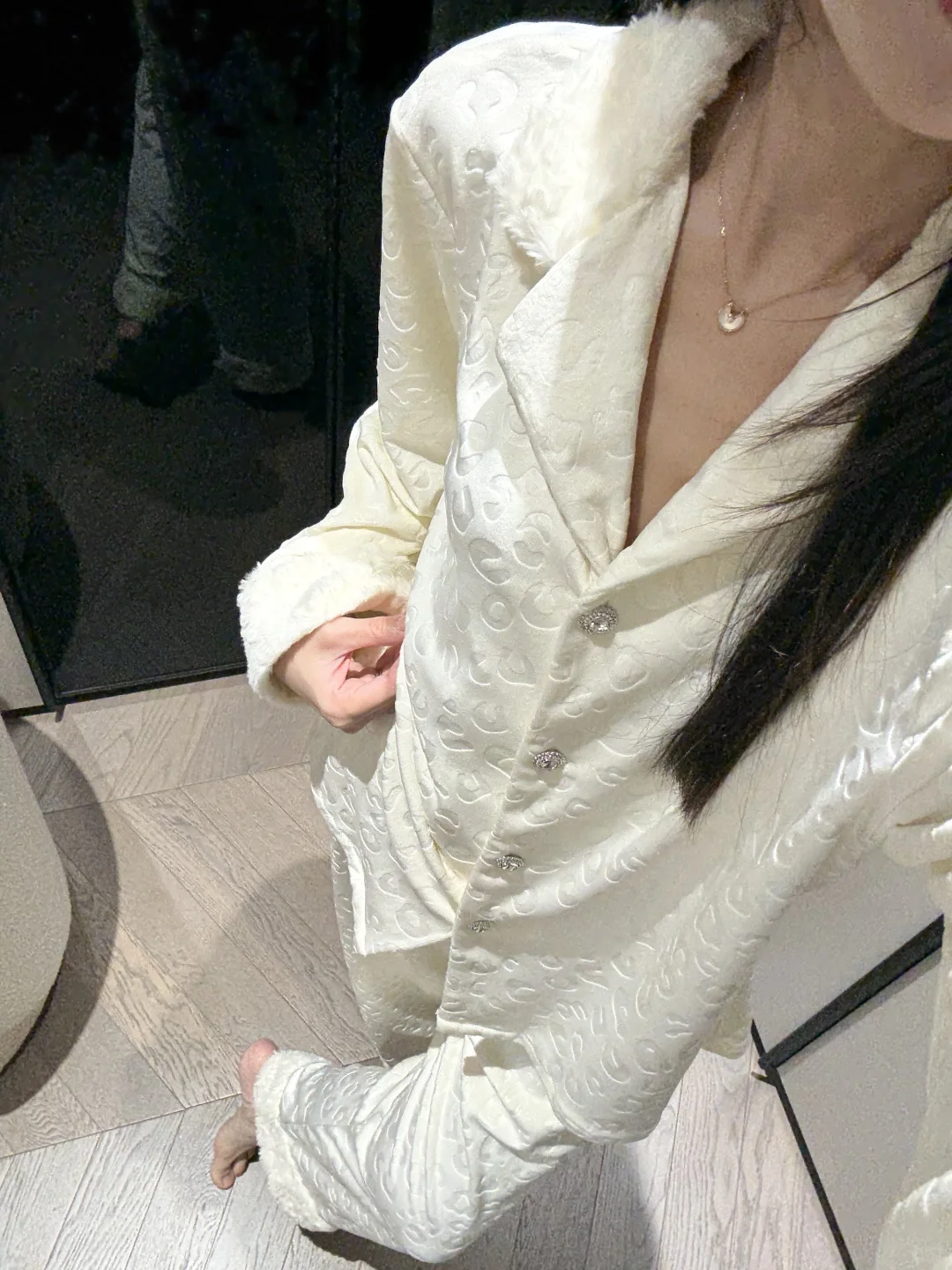 富家女的蕞爱，简美睡衣天花板🩶✨