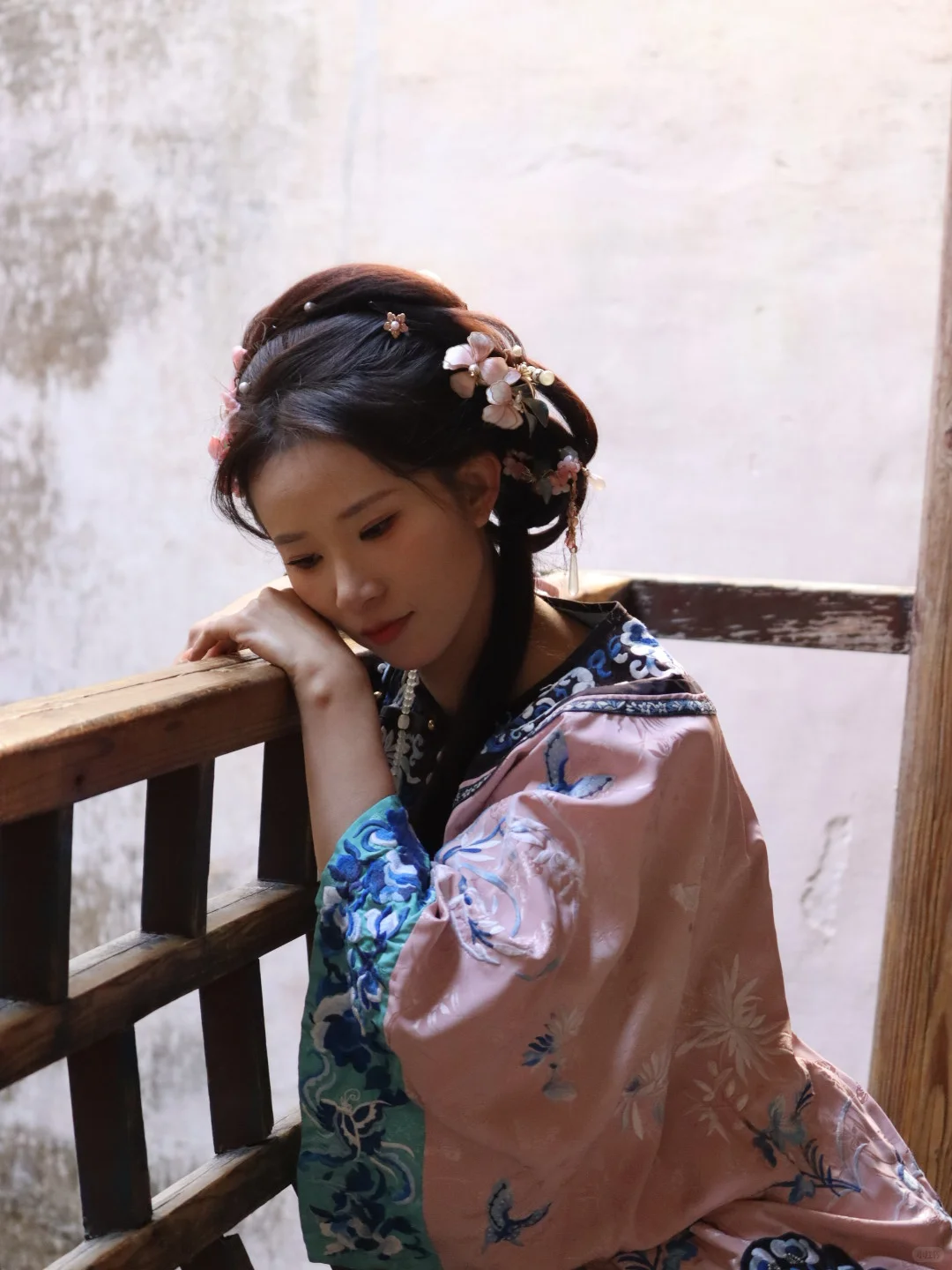 两个古装小姐姐，把我抓到了