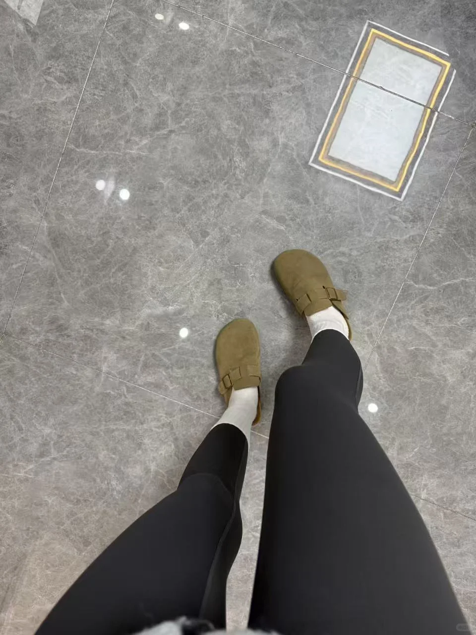 超瘦腿的瑜伽裤