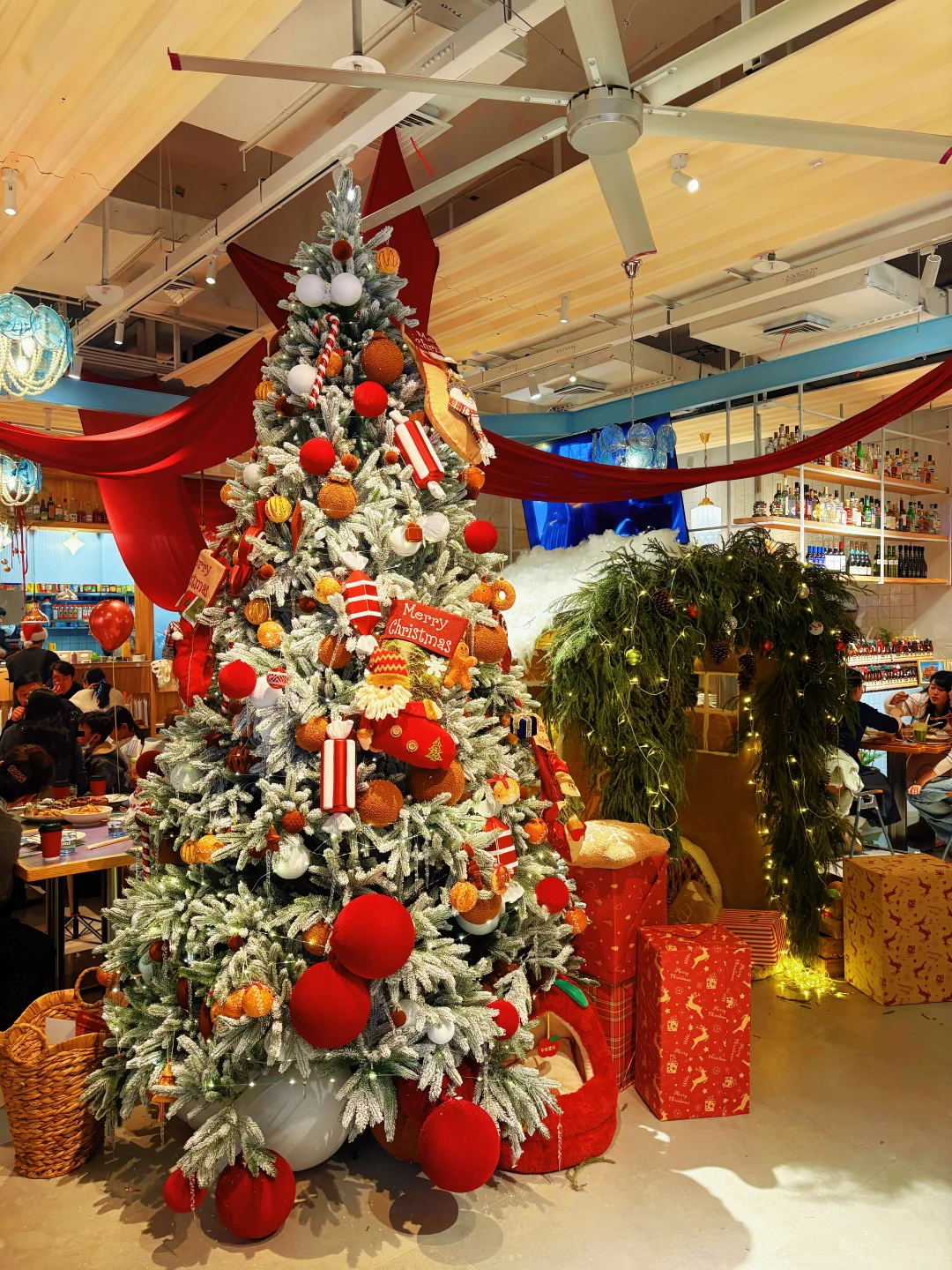 老板请吃漂亮饭🎄