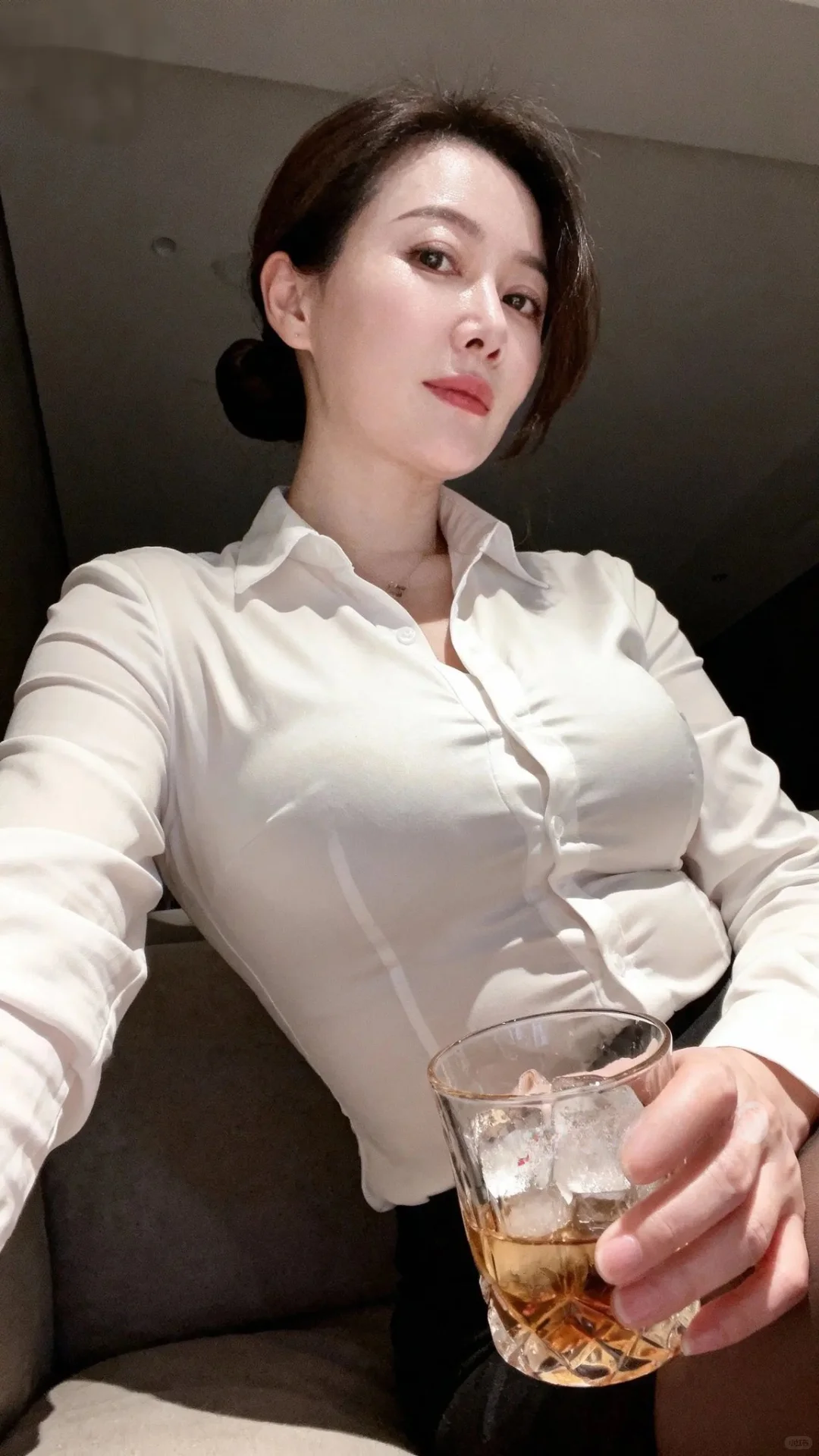 低调点……这只是个AI