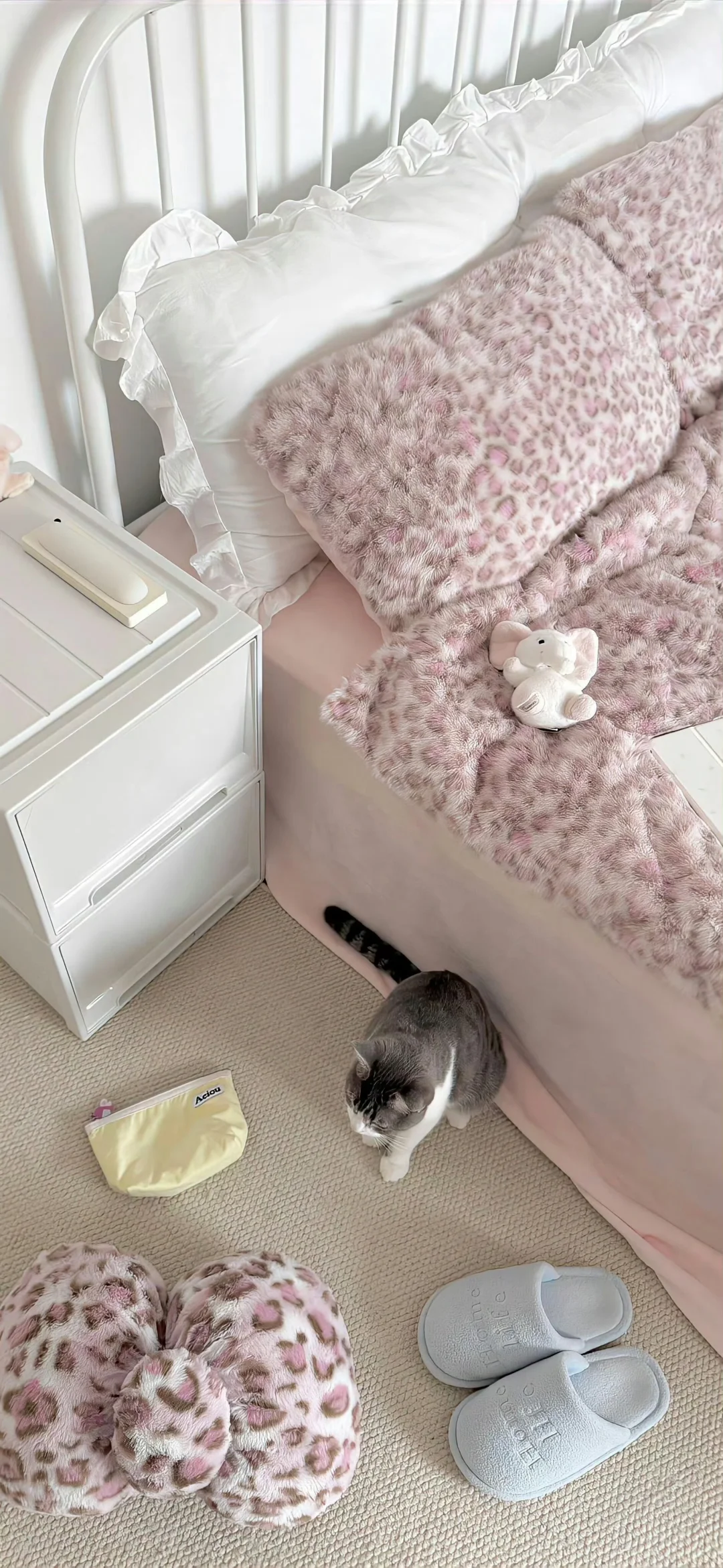 当我在冬天拥有了一套hello kitty壁纸后