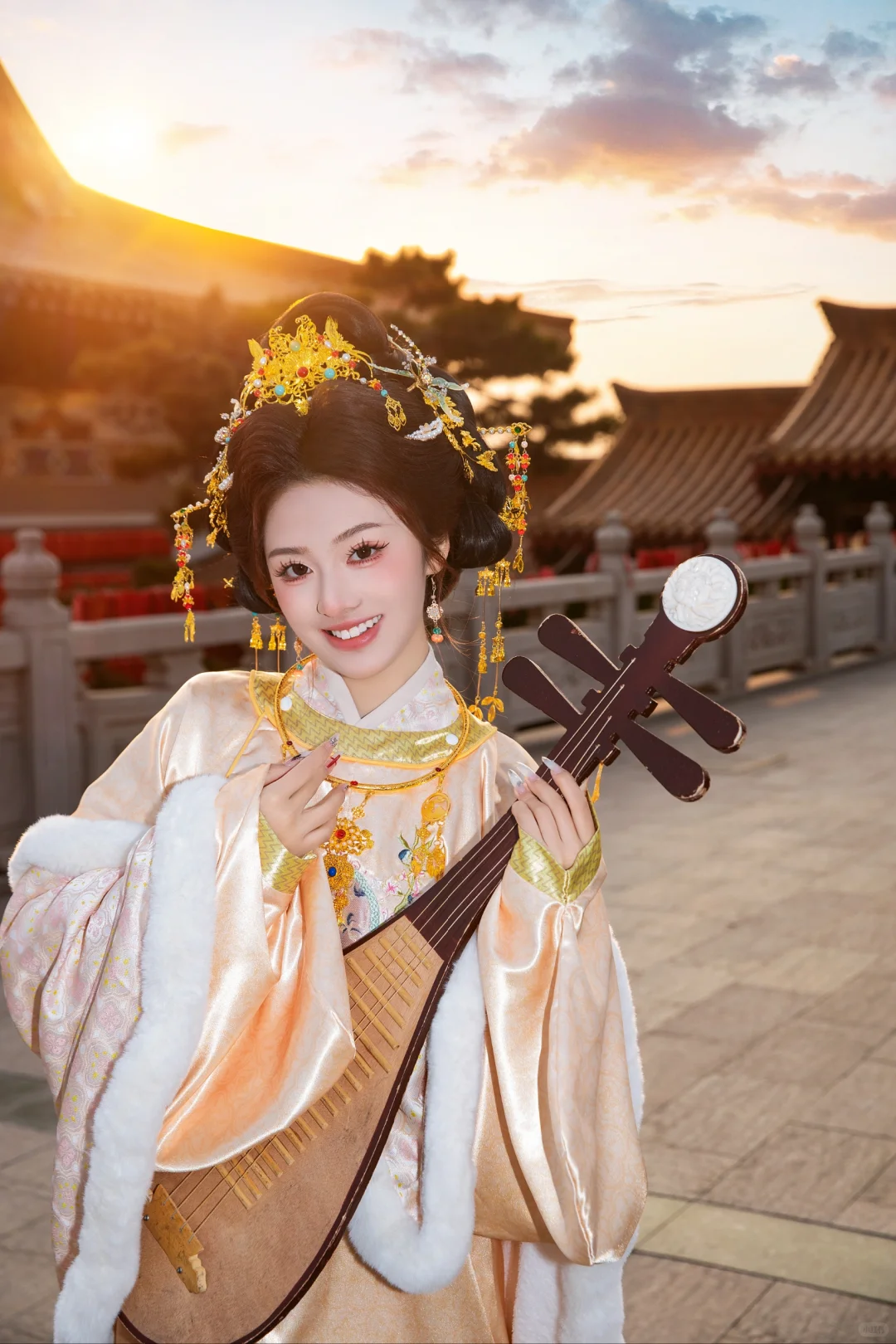 宝莲寺拍大明贵女🔥华服配古寺美到开挂❗