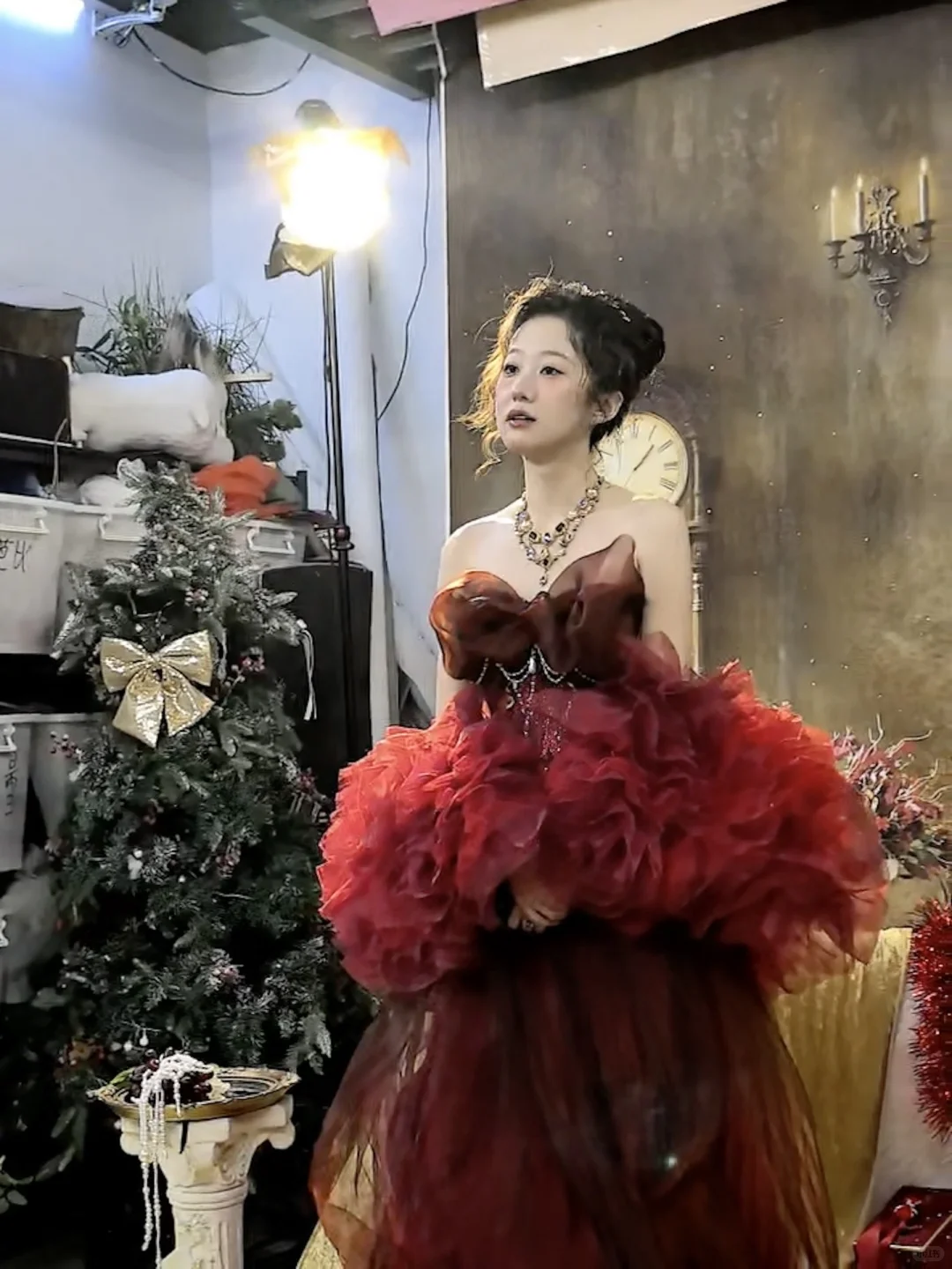 根据正片修好时间来看 只能作为生日照了