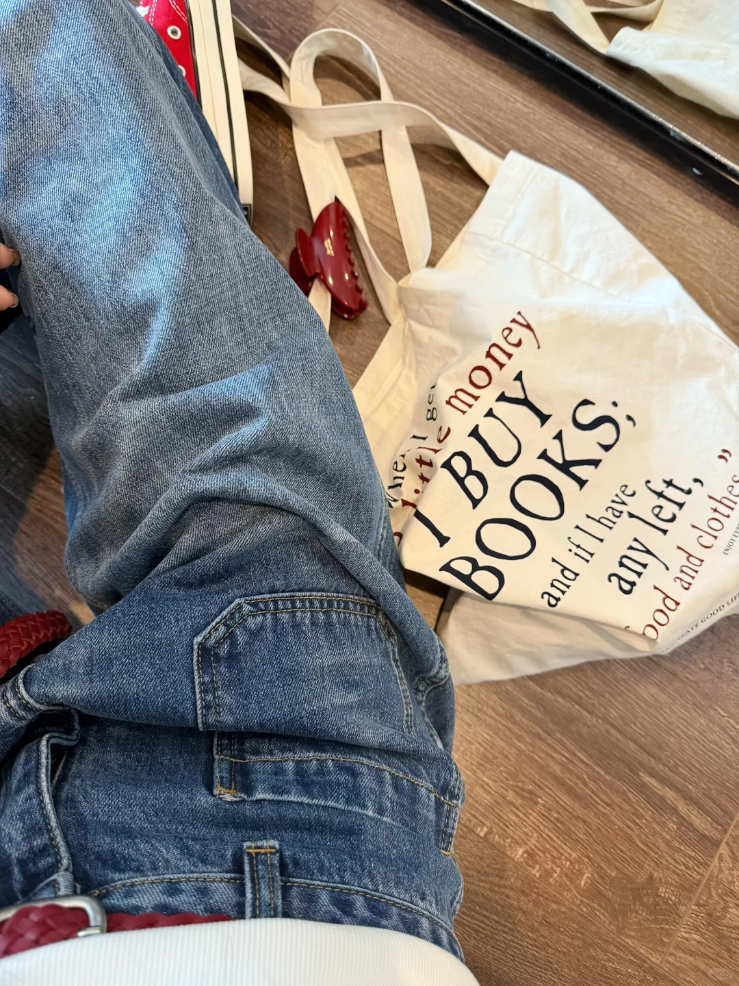 近期top1🏆 复古口袋牛仔裤已售5000+件了