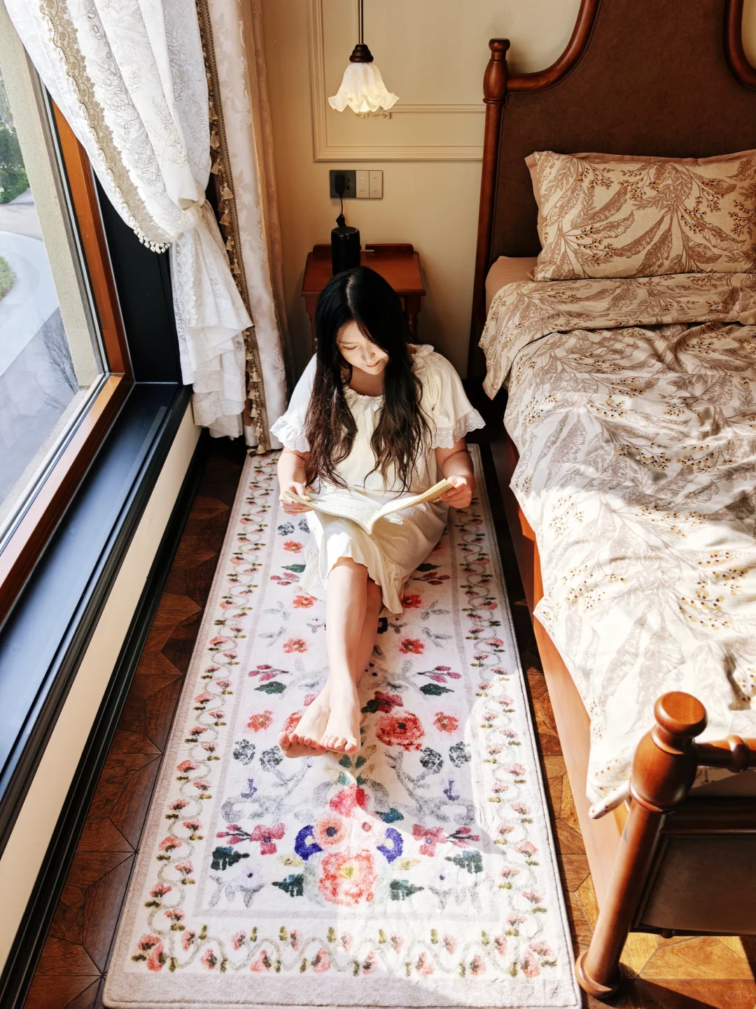 🏡卧室的“复古开关”：独居女孩的幸福感