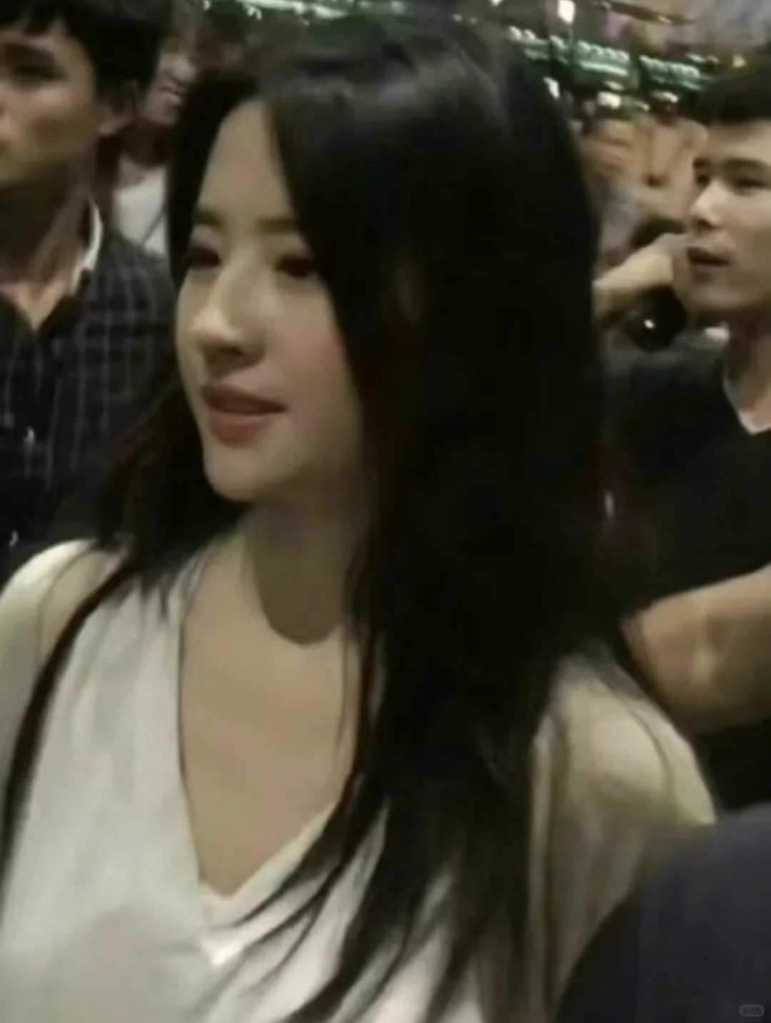 刘亦菲怎么能美成这样