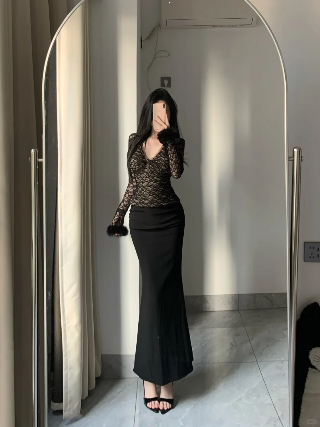 老婆mon 你们蹲的气质女人蕾丝上衣来也!!!